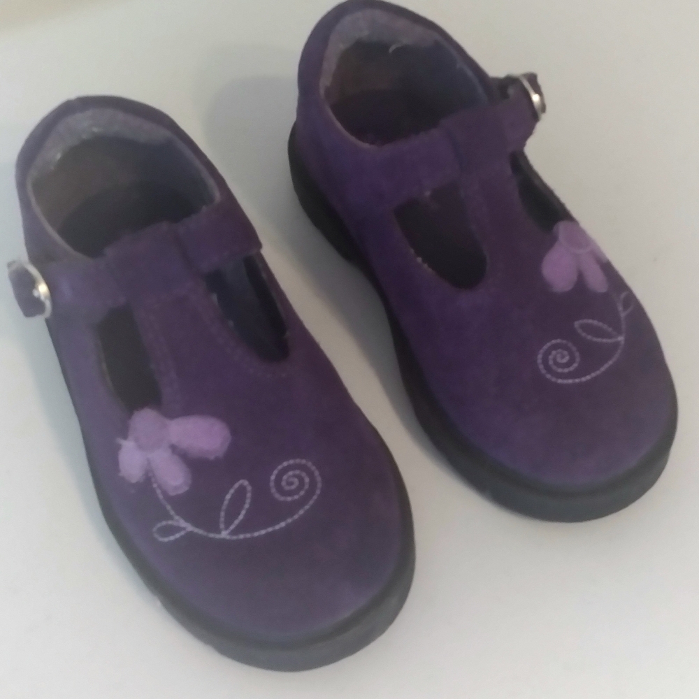 Stride Rite Kids Purple Leather Suede Shoes T- Strap and Floral Design Sz 6